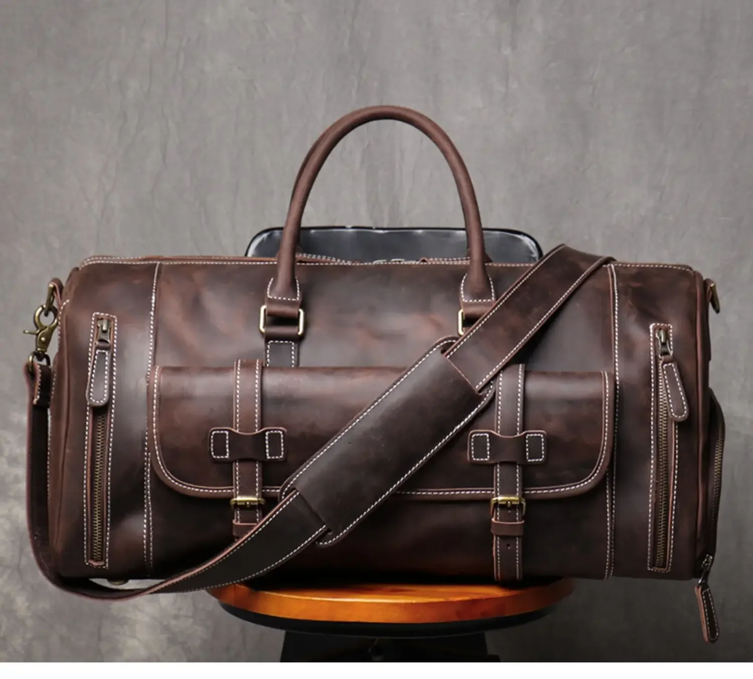 High-end vintage vegetable-tanned leather men's travel bag with shoe compartment, large-capacity cowhide luggage bag