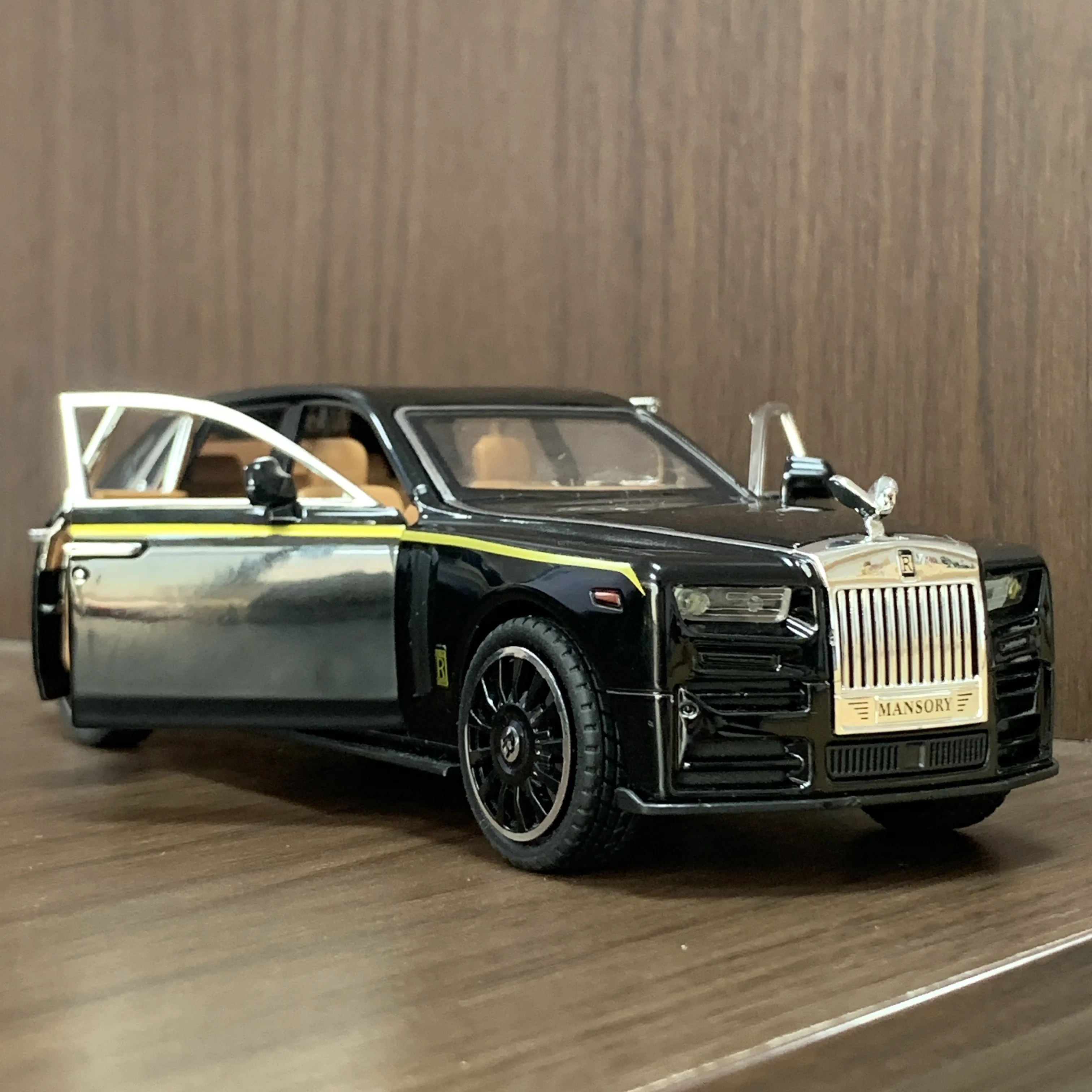 Phantom Extended Alloy Diecast Model Cars, 1/24 Pull Back Toy Race Car, Collectible Car Ornament, Boy's Favorite Car Toy Gifts