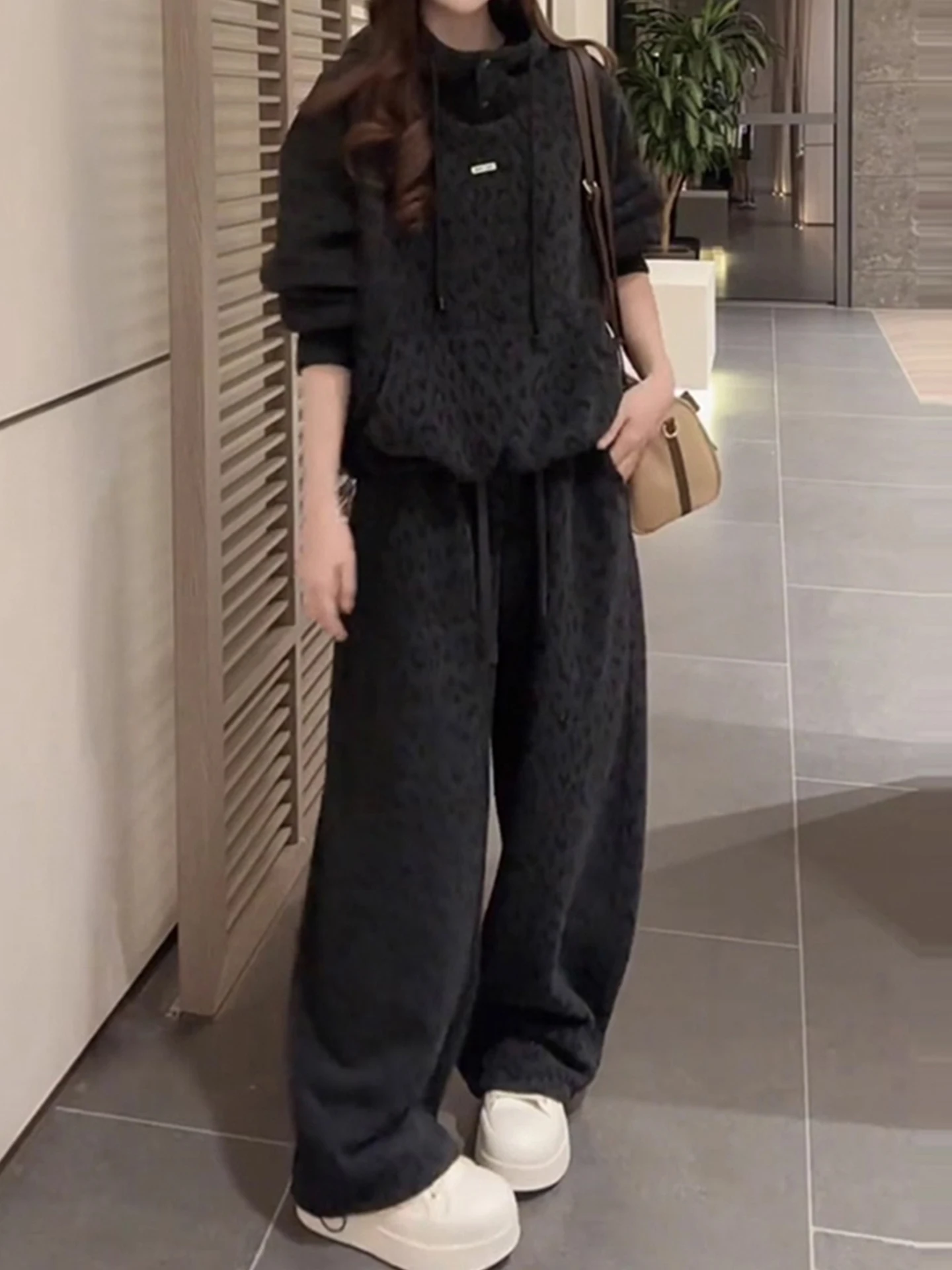 

Korean Sle Hooded Faion Set Women's Winter New Sweatirt Elastic Waist Straight Leg Pants Casual Two Piece Set Trendy