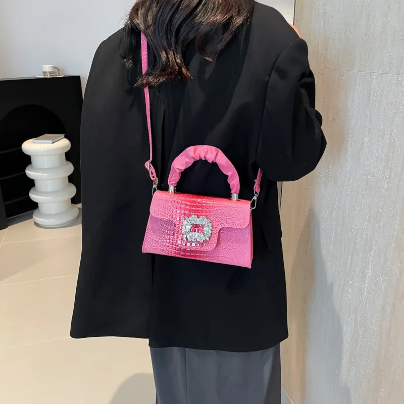 

Popular Hundred small square bag fall models simple fashion crossbody bag senior sense bright diamond handheld shoulder bags