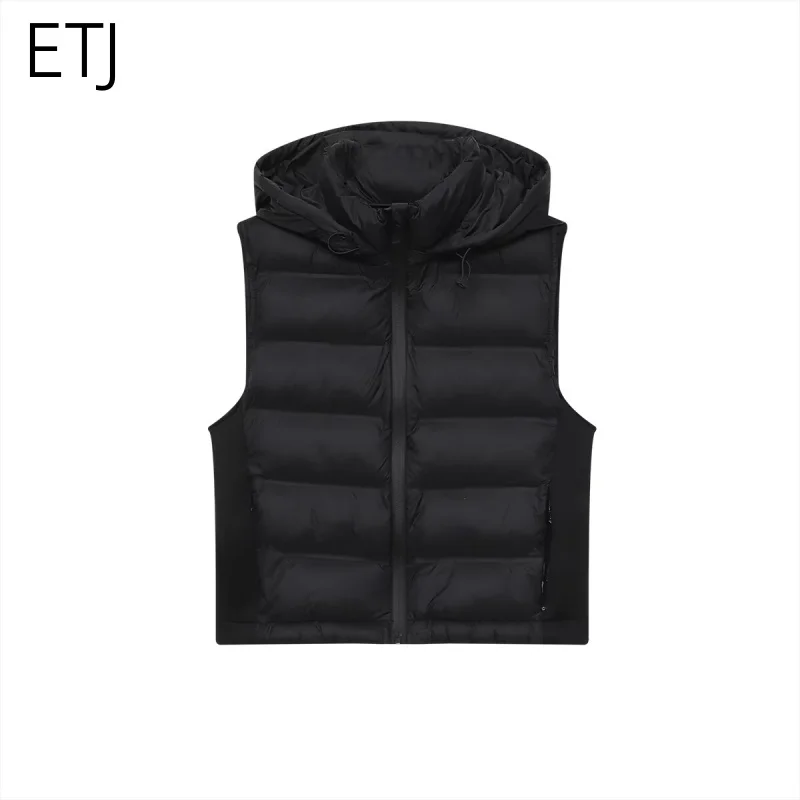 

ETJ 2025 winter new women's fashion leisure sports wind pressure quilted light sleeved cotton vest warm hooded vest