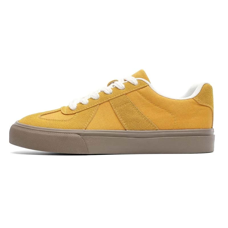 

Lightweight and breathable low-top casual thick-soled sneakers，Men's versatile clothing