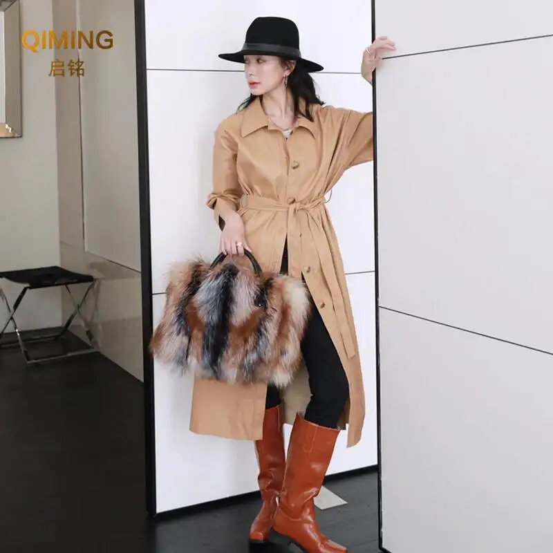 リアルキツネの毛皮のバッグ女性ビッグバッグレディースクロスボディバッグデザイナーの高級ハンドバッグ女性ハンドバッグショルダーバッグふわふわトートバッグファジー