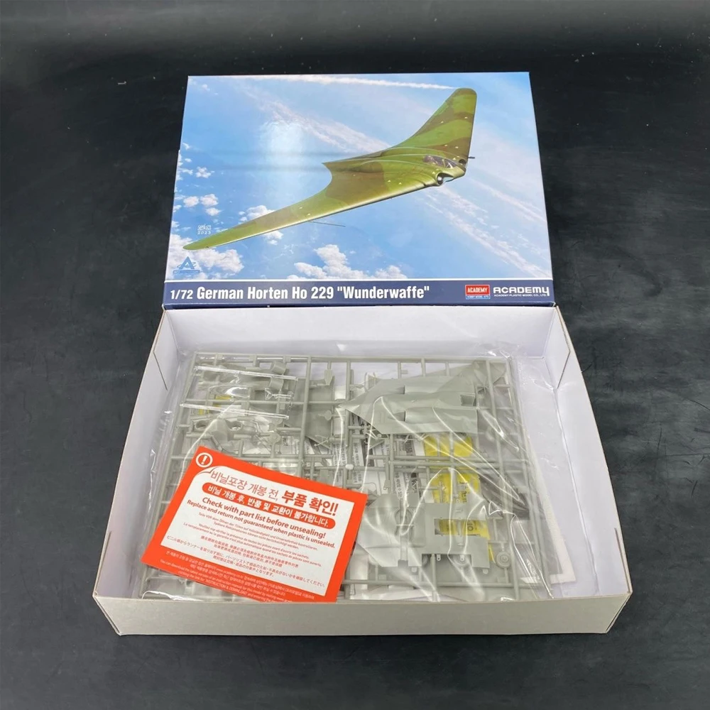 

Academy 12583 1:72 Scale Ho229 Ho-229 Horten Wunderwaffe Bomber Fighter Aircraft Jet Plastic Model Kit Hobby Craft Building Toy