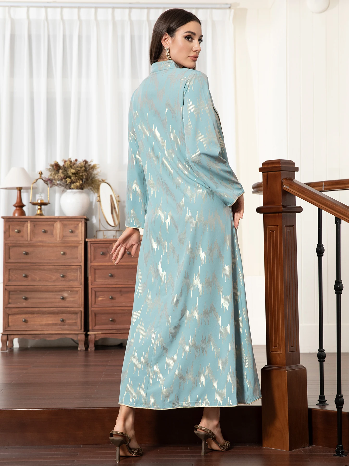 우아한 스타일 하이 칼라 금박 추상 일반 소매 Kaftan 라이트 블루 드레스