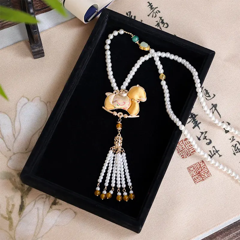 

2026 New Style Song Brocade Fortune Horse Pendant Intangible Heritage Zodiac Bag Charm Accessory Gift Box Festival Present