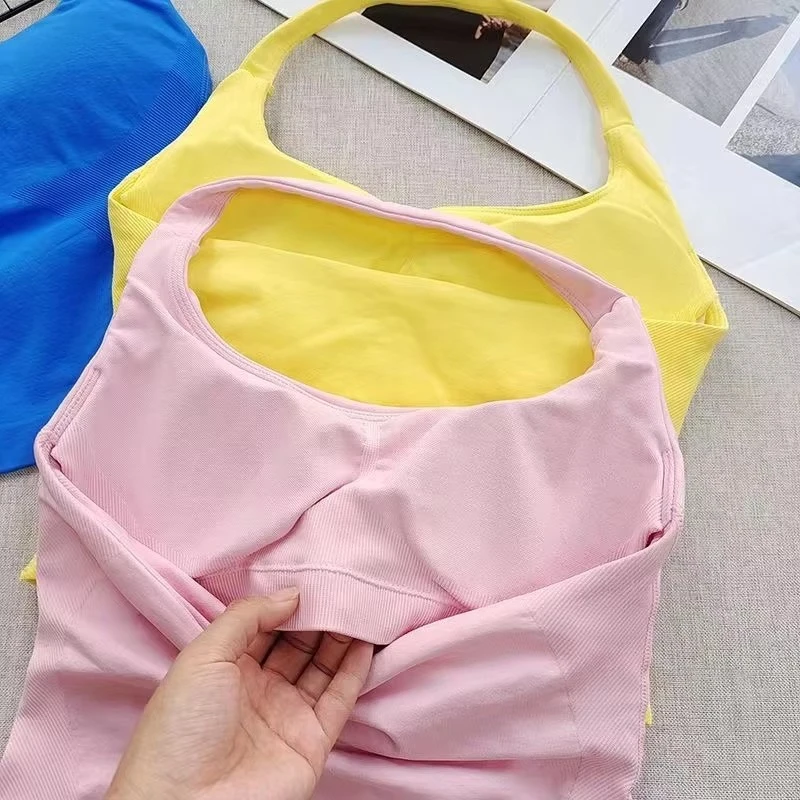 طقم علوي وسروال قصير للسيدات عالي التمدد يسمح بالتهوية في صالة الألعاب الرياضية واليوجا واللياقة البدنية ملابس نشطة ملابس علوية قصيرة