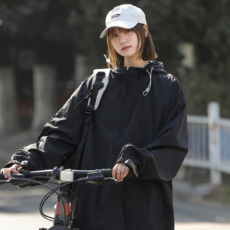 Outdoor Sunscreen Riding Coat Women Men Loose Breathable Sun-Protective Hiking Jacket Thin Skin Coat Windbreaker Female Clothing