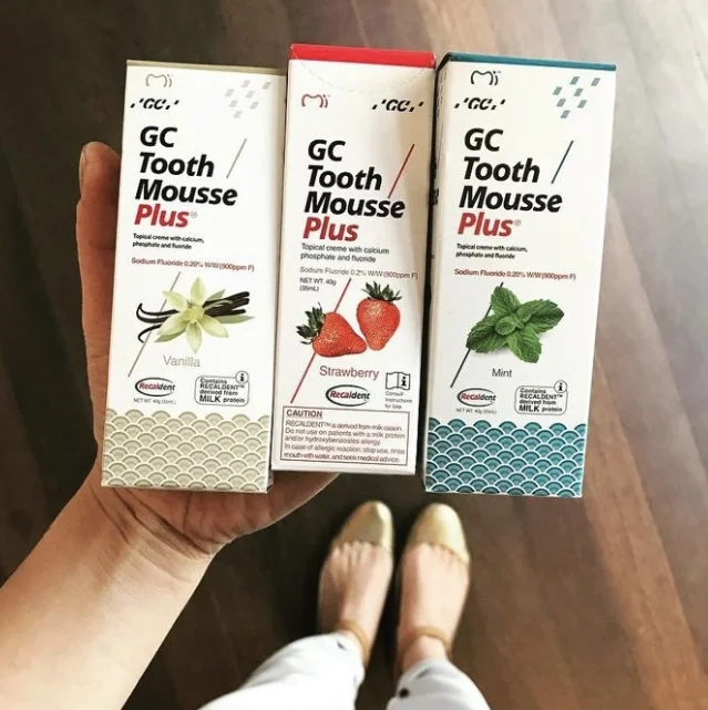 40g 딸기 민트 맛 무스 치약 치아 무스 플러스 치과 - Teeth Whitening Mousse 리뷰 및 가격