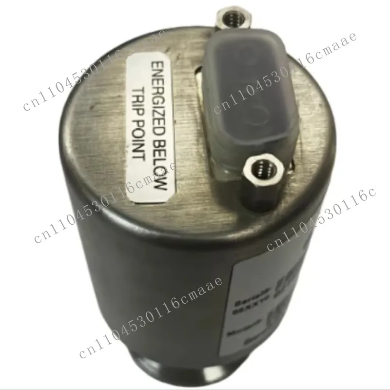 Configuration Single-ended digital pressure gauge 316 L S.S.10 Torr range 2-year warranty
