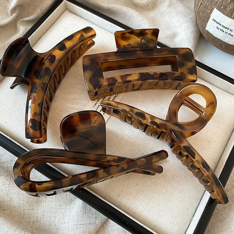1/2/4 Pcs Leopard-print Large Arc Cross Square Acrylic Hair Grab Clips for Women Larege Vintage Geometric Shark Clip Accessories