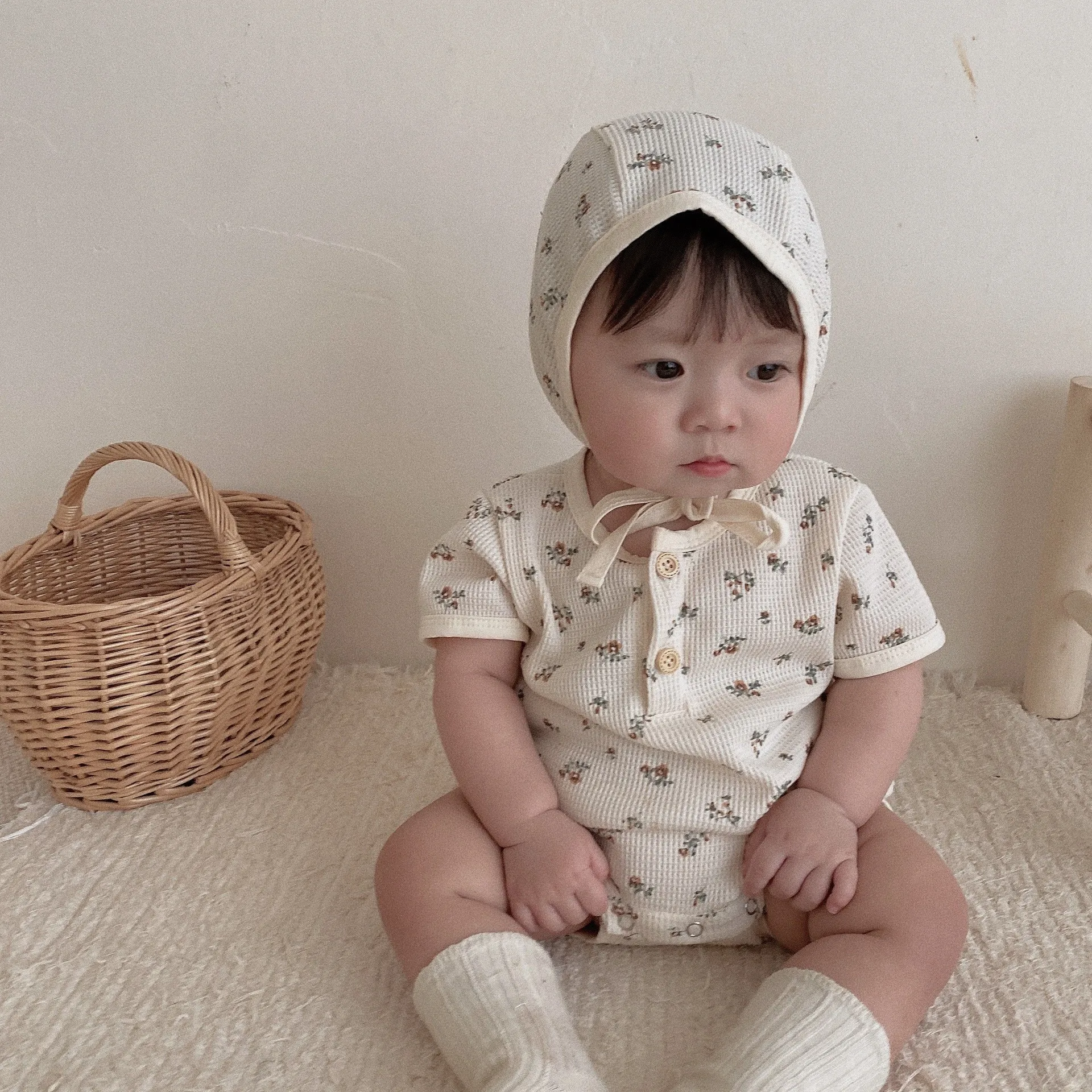 2024 New Baby Summer body manica corta Cute Bear Print Boy Cotton Waffle tuta Fashion Girl Floral Onesie Infant Clothes