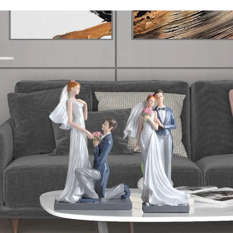 Couple Wedding Statue Painted Crafts Romantic Character Resins Lovers Sculpture Modern Decor Ornaments Anniversary Gifts