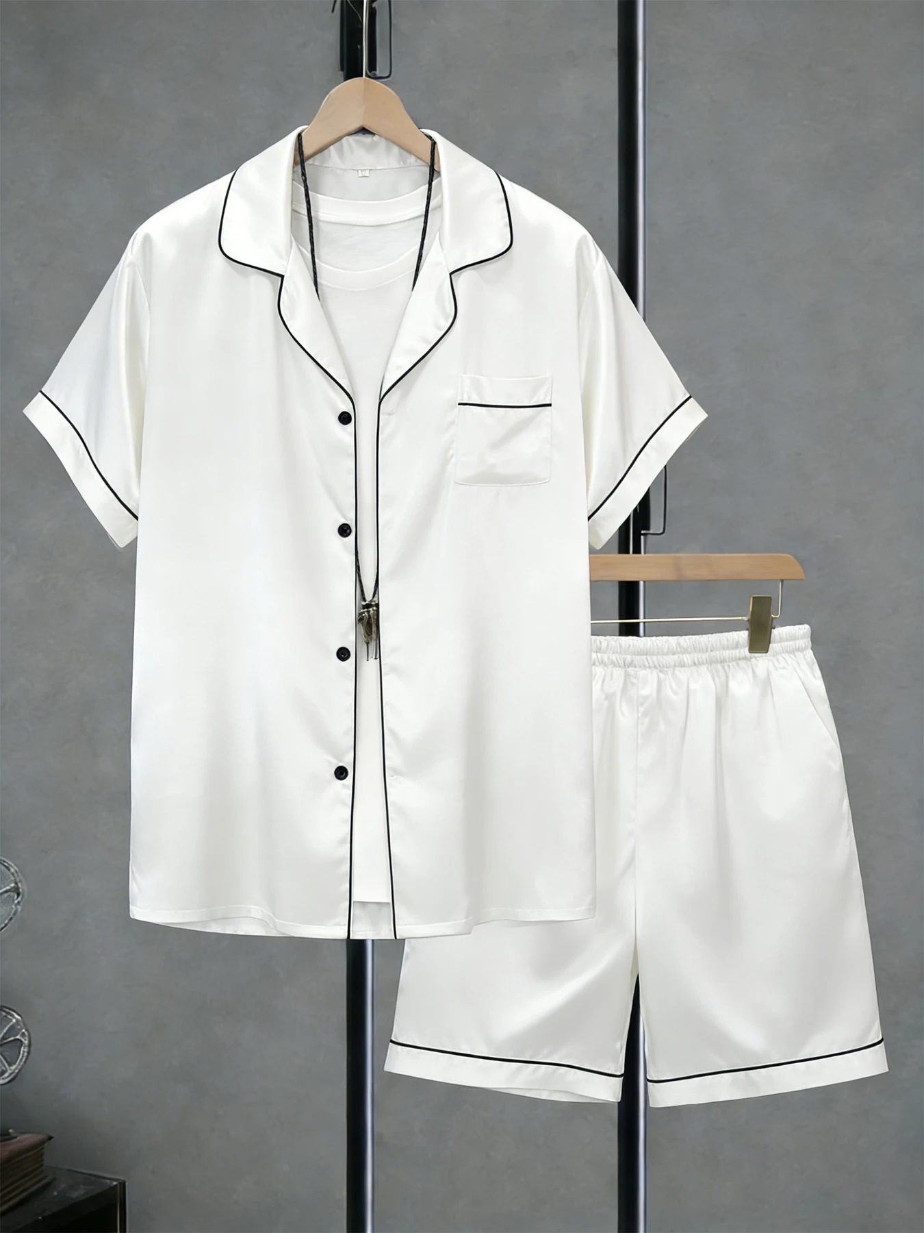 

Men's Satin Summer Pj Pajama Set Short Sleeve Button-Down Top & Shorts Silky Sleepwear Loungewear for Summer Comfort Nightwear