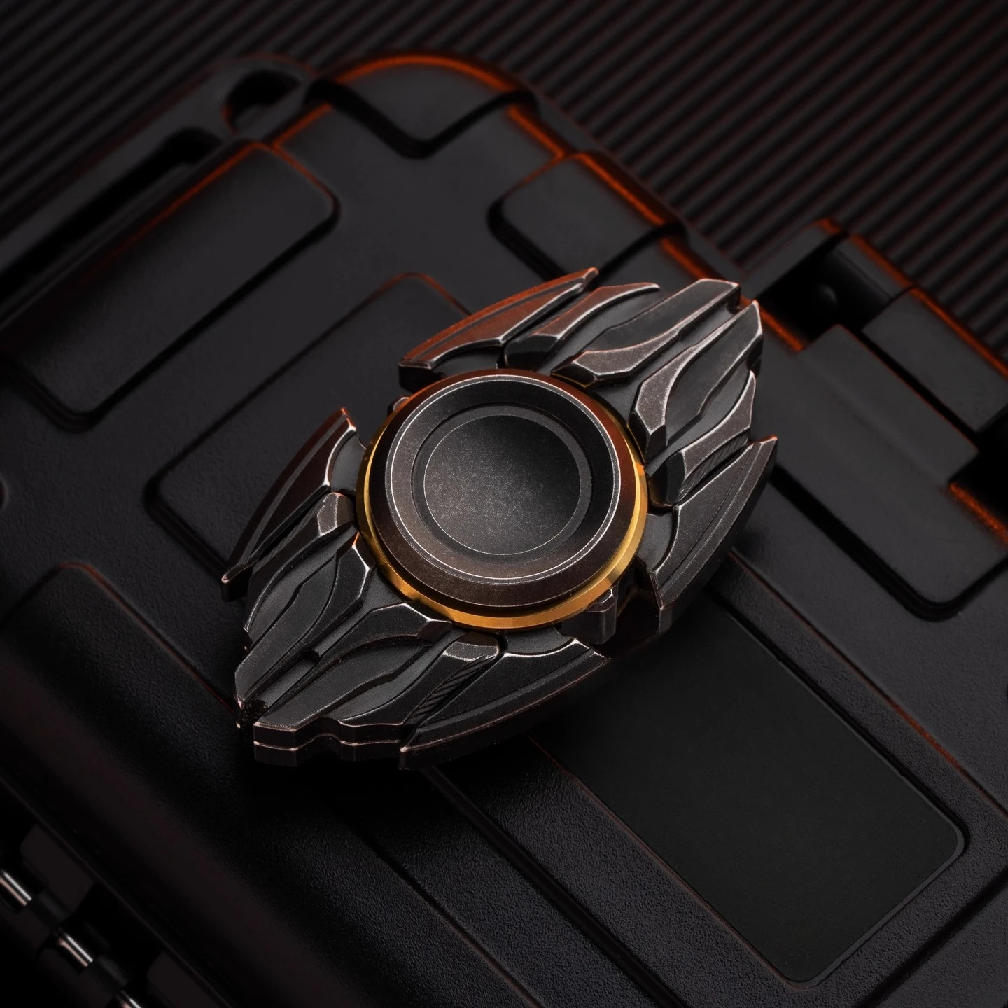 لعبة تخفيف الضغط لسطح المكتب من HOPE EDC ذات ربط صامت وفتحة درع ميكانيكية من الفولاذ المقاوم للصدأ