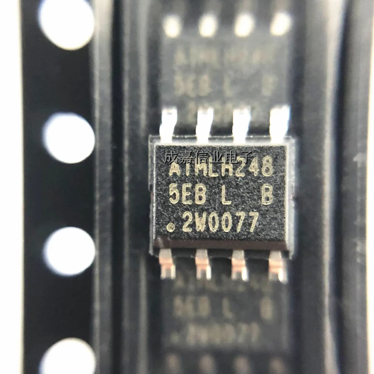 

10pcs/Lot AT25256B-SSHL-T SOP-8 MARKING;5EBL EEPROM 256Kbit; SPI Bus High Spd; Mode 0 & 3 Operating Temperature:- 40 C-+ 85 C