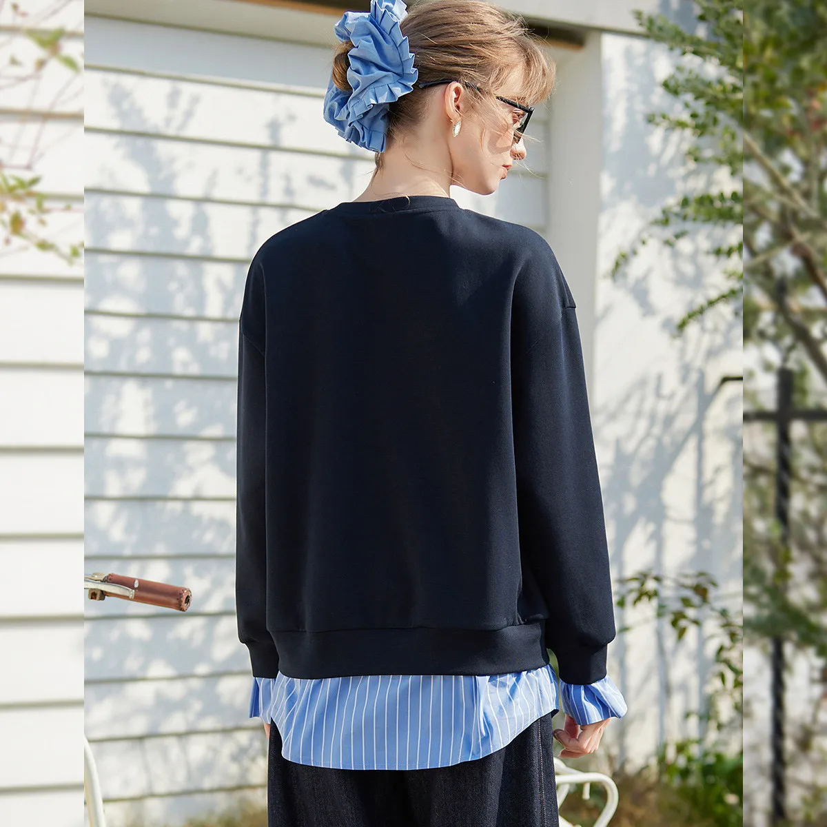 LOUIS YAO 2025 Spring Color Contrasting Splicing Fake Two Piece Hoodie Three Dimensional Embroidered Loose Women's Hoodie