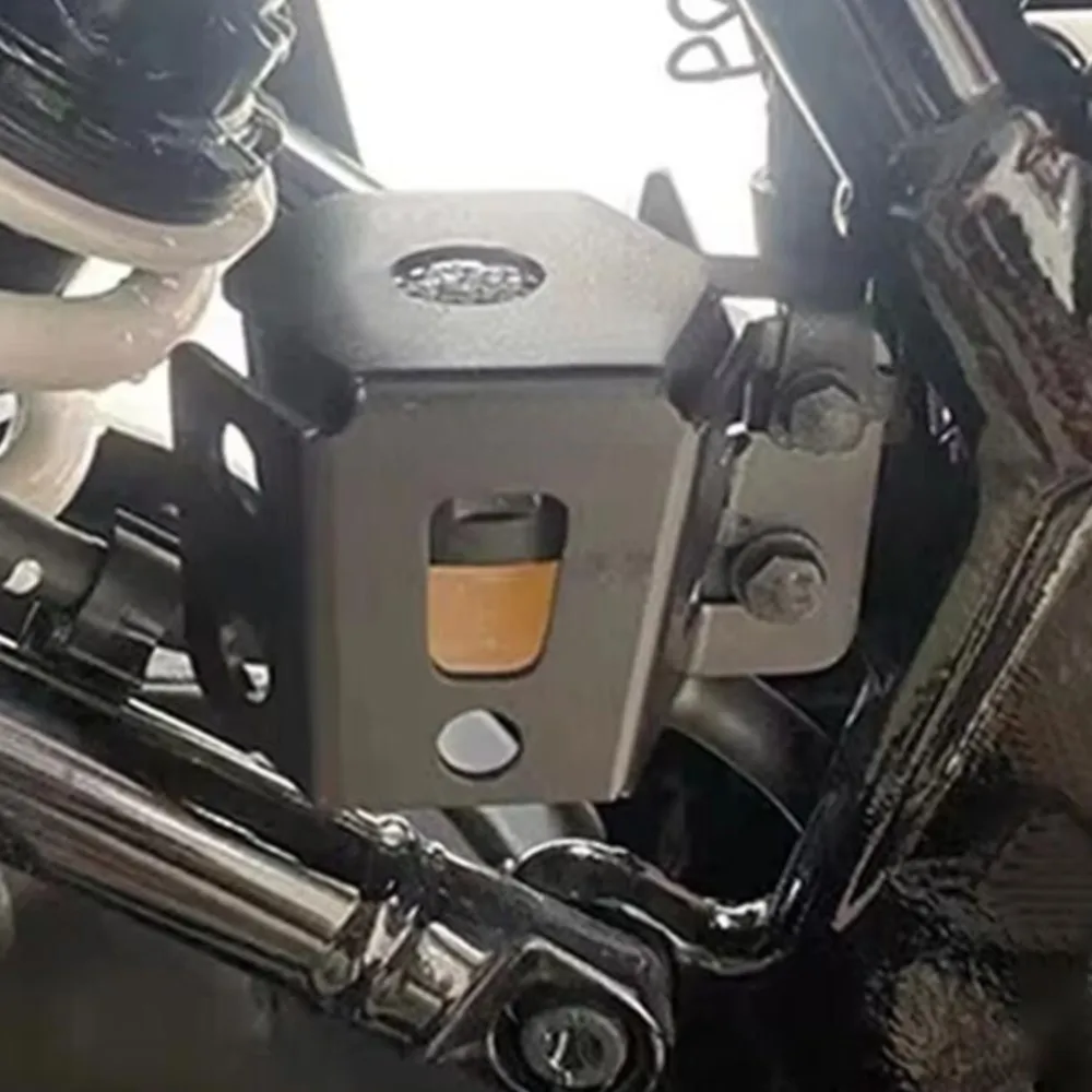 

Rear Brake Fluid Reservoir Cover Guard Protector For Husqvarna Svartpilen 125 200 Vitpilen 401 2017-2021 2022 2023 Svartpilen401