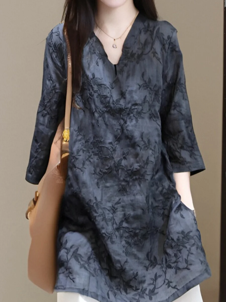 

Retro Loose Fit V-Ne Embroidered irt Dr Women's Summer Faionable Versatile Mid-Length Top with Tag Clip