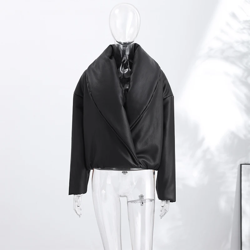 Damen-Crop-Mäntel aus PU-Leder, übergroße, gesteppte Jacken, Winterjacken für Damen, mit Revers, langen Ärmeln, einfarbig, locker geschnitten, kurze Jacke, neue Oberbekleidung. – Detail 4