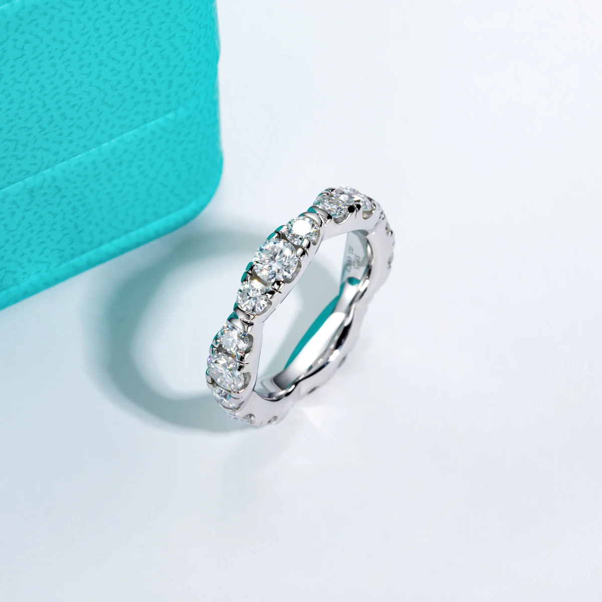 AnuJewel 3mm/4mm D Color Moissanite Eternity Bands 925 Sterling Silver 18k Gold Plated Wedding Band Rings Jewelry Wholesale