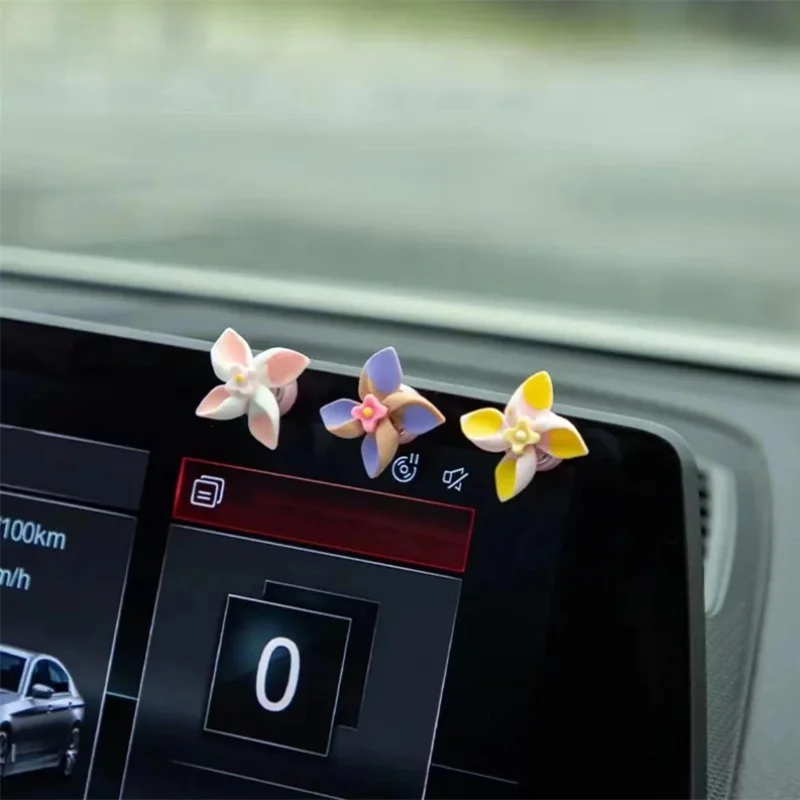 Rotating Small Windmill Model Decor Cute Creative Car Mounted Ornaments Auto Interior Dashboard Accessories For Girls Gifts
