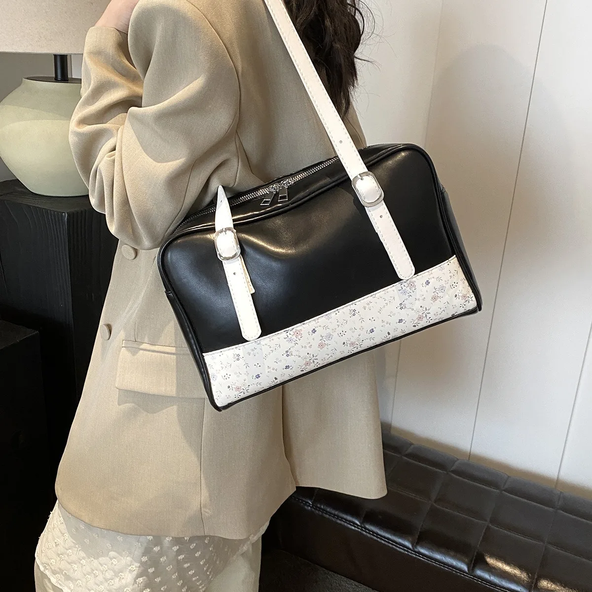 Commute Contrasting Color Tote Bag for Women's 2024 New Casual Short Distance Travel Handbag Floral Print Underarm Shoulder Bag