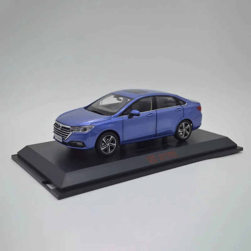 

Diecast 1:18 Scale Shenbao D50 Sedan Alloy Car Model Finished Product Simulation Toy Collection Gift Static Model Display