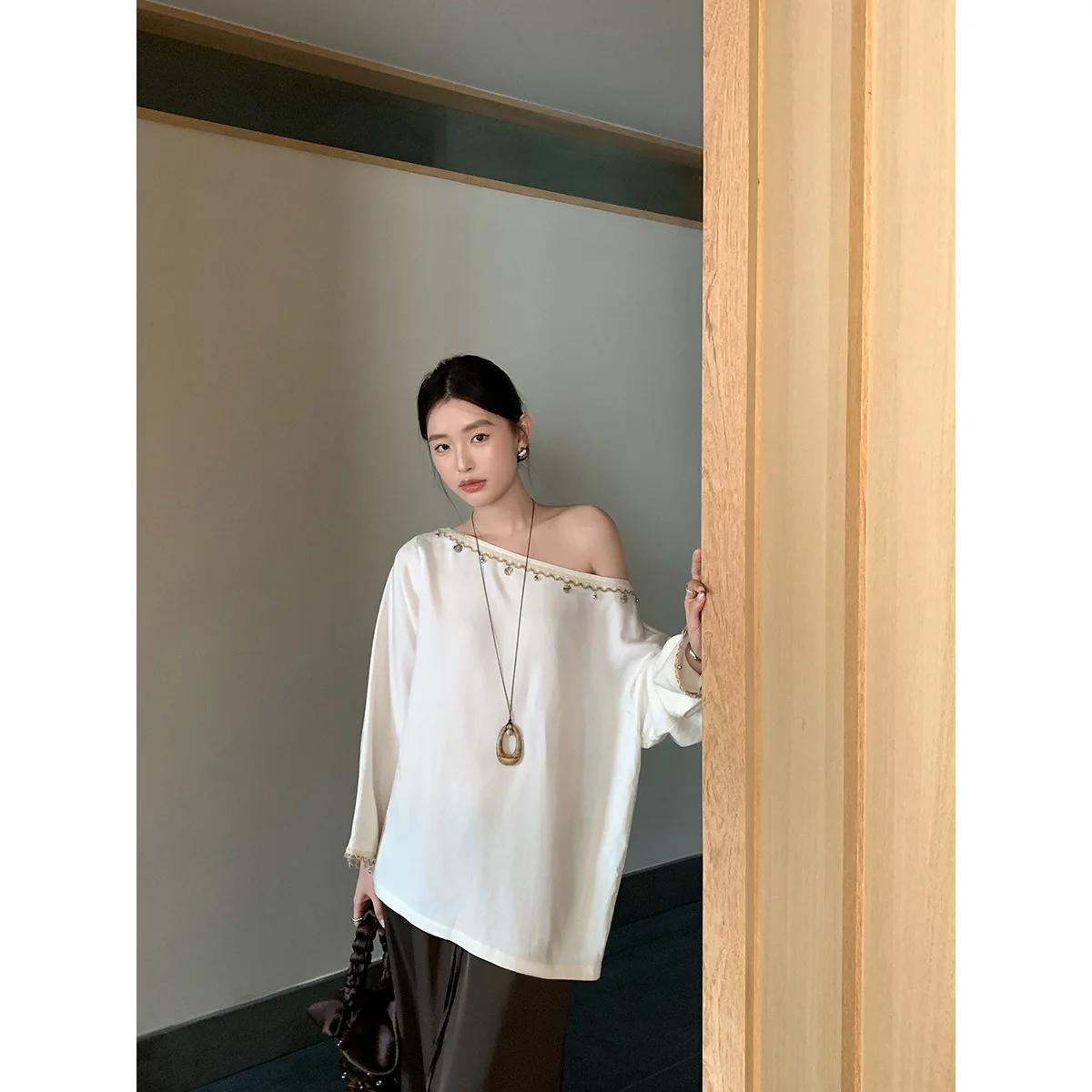 Off One Shoulder Loose Linen Top Women's Nail Bead Loose Long T-shirt