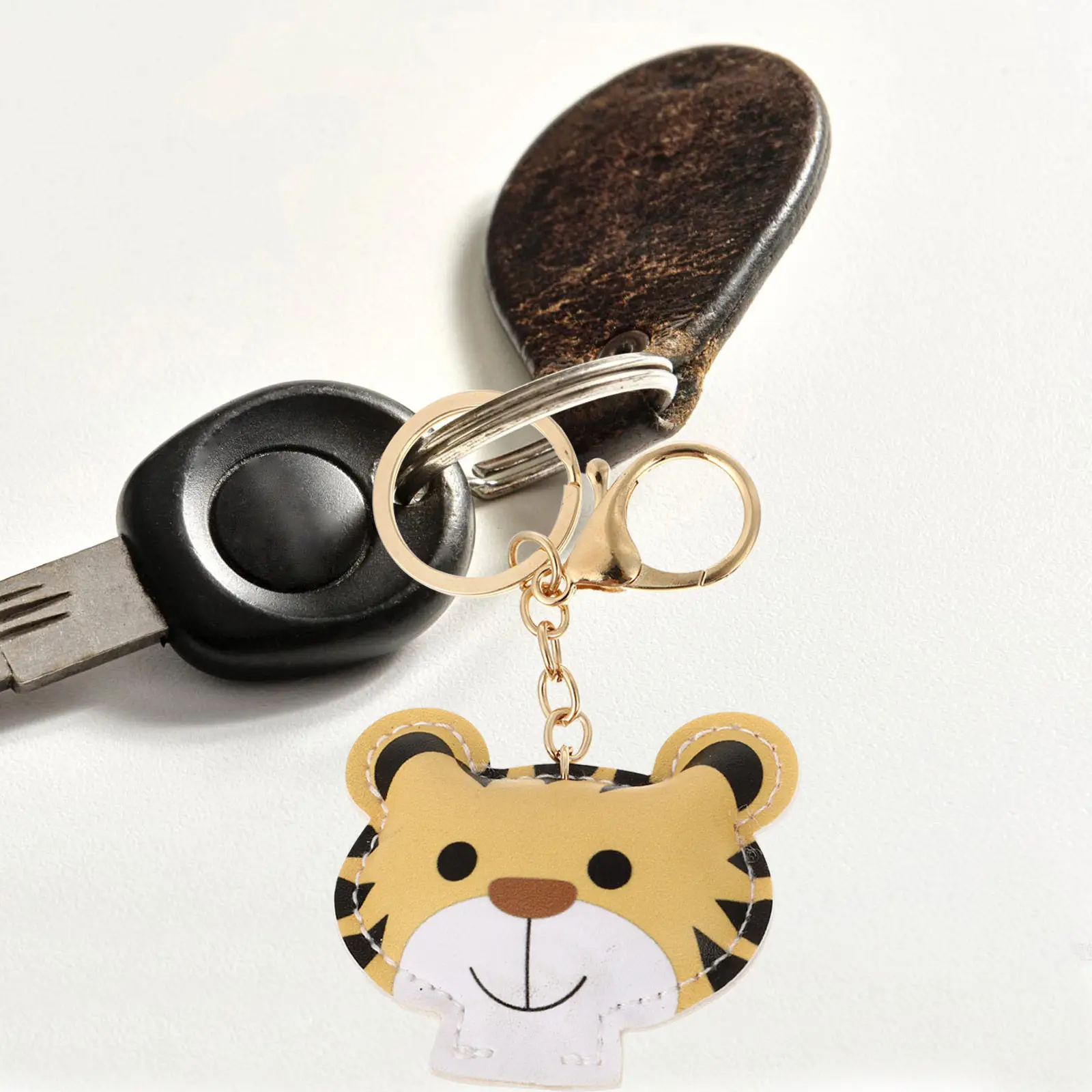 

Набор из 3 брелоков-подвесок в виде мультяшного тигра, компактный декор для сумки, износостойкий брелок для ключей, милый брелок в форме тигра