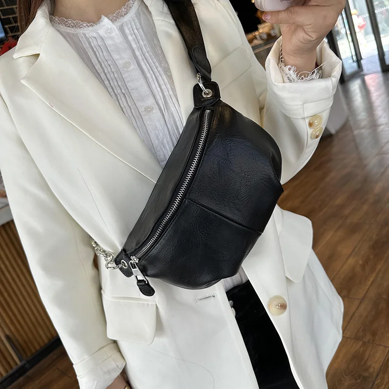 neutral-casual-crossbody-bag-couple-style-street-snap-trendy-dumpling-bag-women's-bag-suede-material-spring-season-china