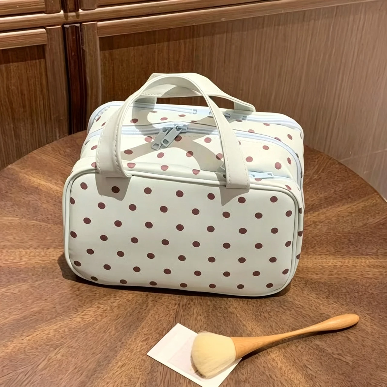Koreanischer Stil, Minzfarbene Kaffeetasse mit Punkten, Kosmetiktasche, dreilagiger Organizer mit großem Fassungsvermögen, Reise-Toilettentasche, kann am Gepäck befestigt werden, Geschenk. – Detail 11