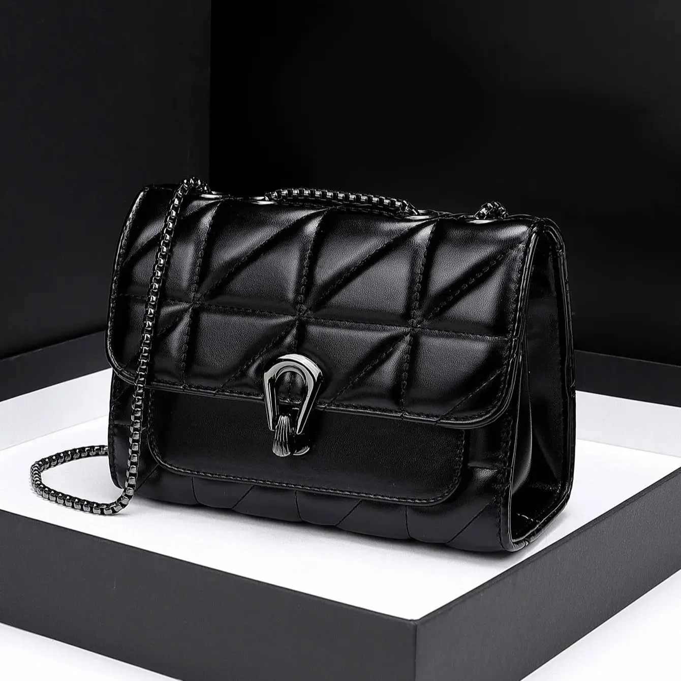

Lingge bag, chain bag, single shoulder bag, diagonal cross style crossbody bag for women