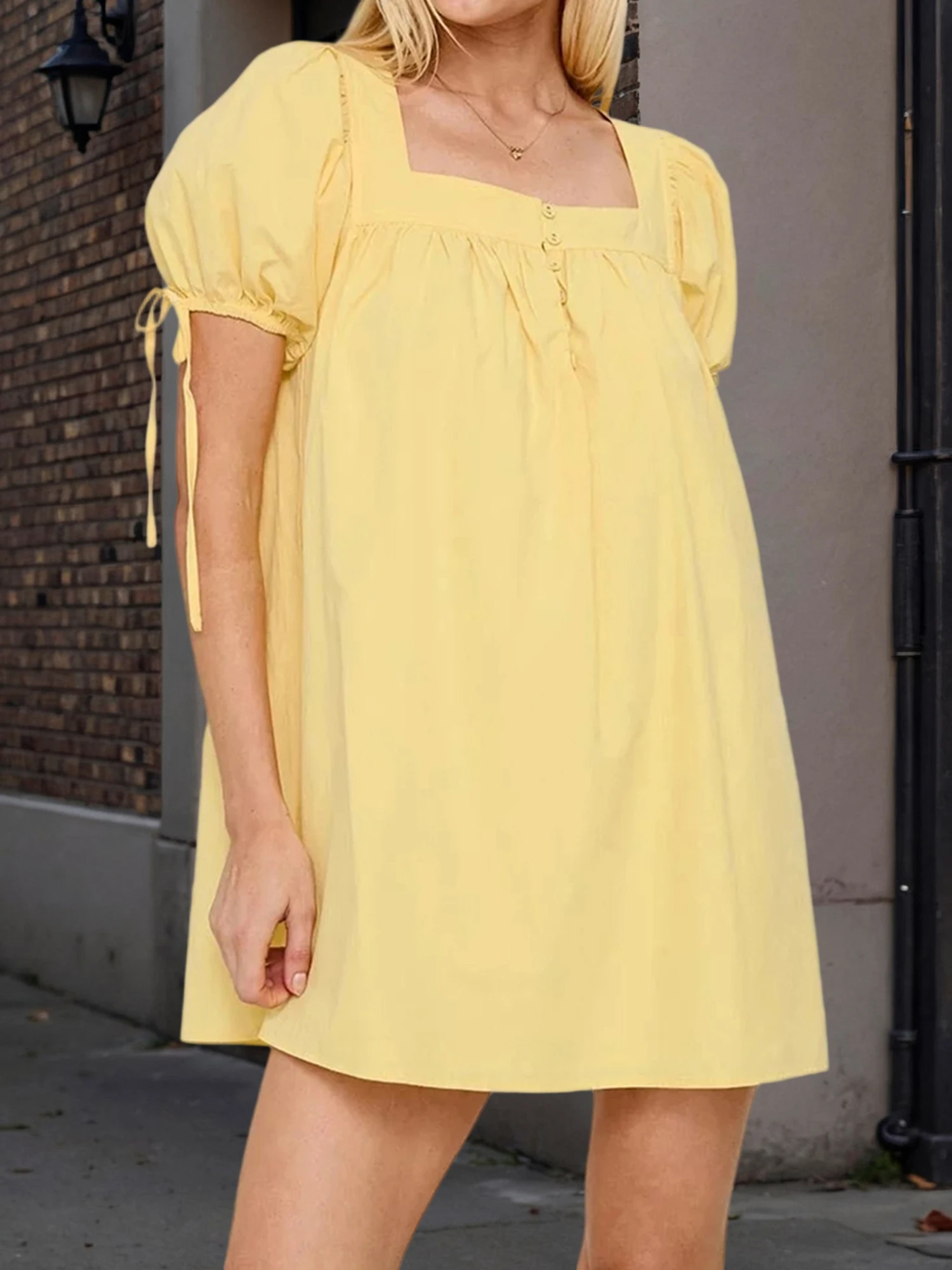 

Женское повседневное платье А-силуэта без рукавов с цветочным принтом, круглым вырезом, оборками по низу и карманами, мини-платье