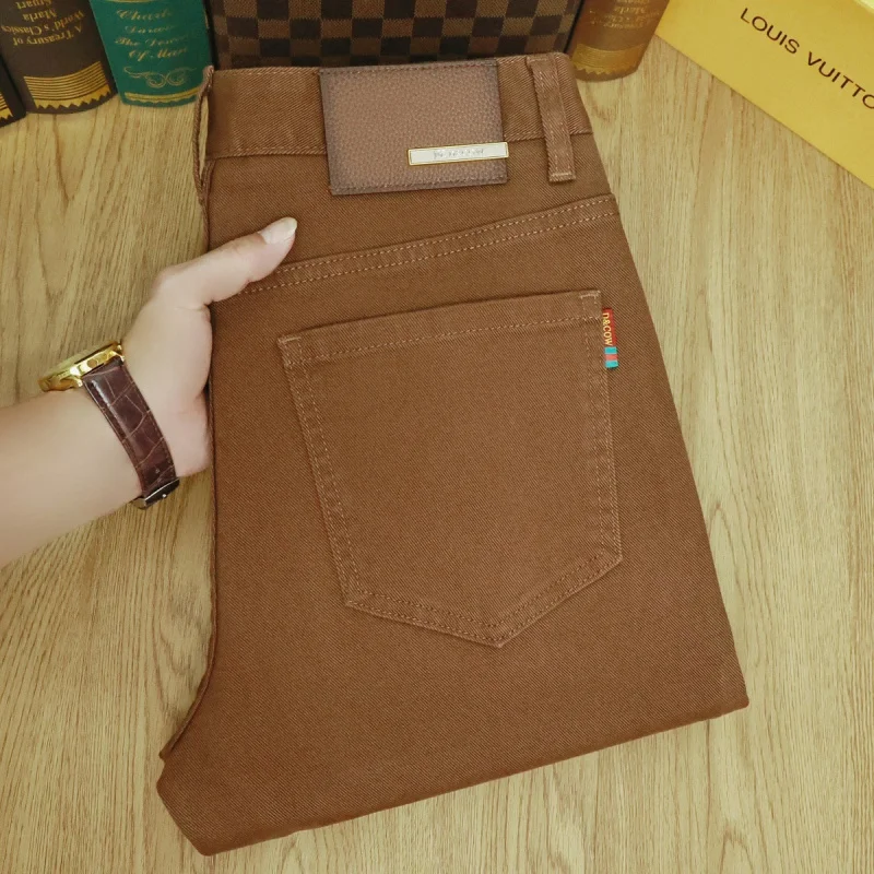 

Осенние модные легкие роскошные мужские джинсы цвета хаки, эластичные повседневные брюки кофейного цвета на маленьких ногах