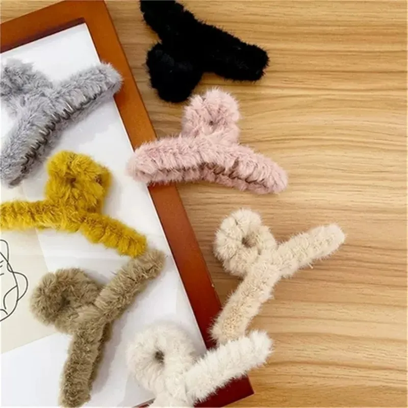 Molans Large Plush Hair Claw Shark Clip Simple Barrettes Crab Hair Clips For Women Hairgrips Autumn Winter Hair Accessories