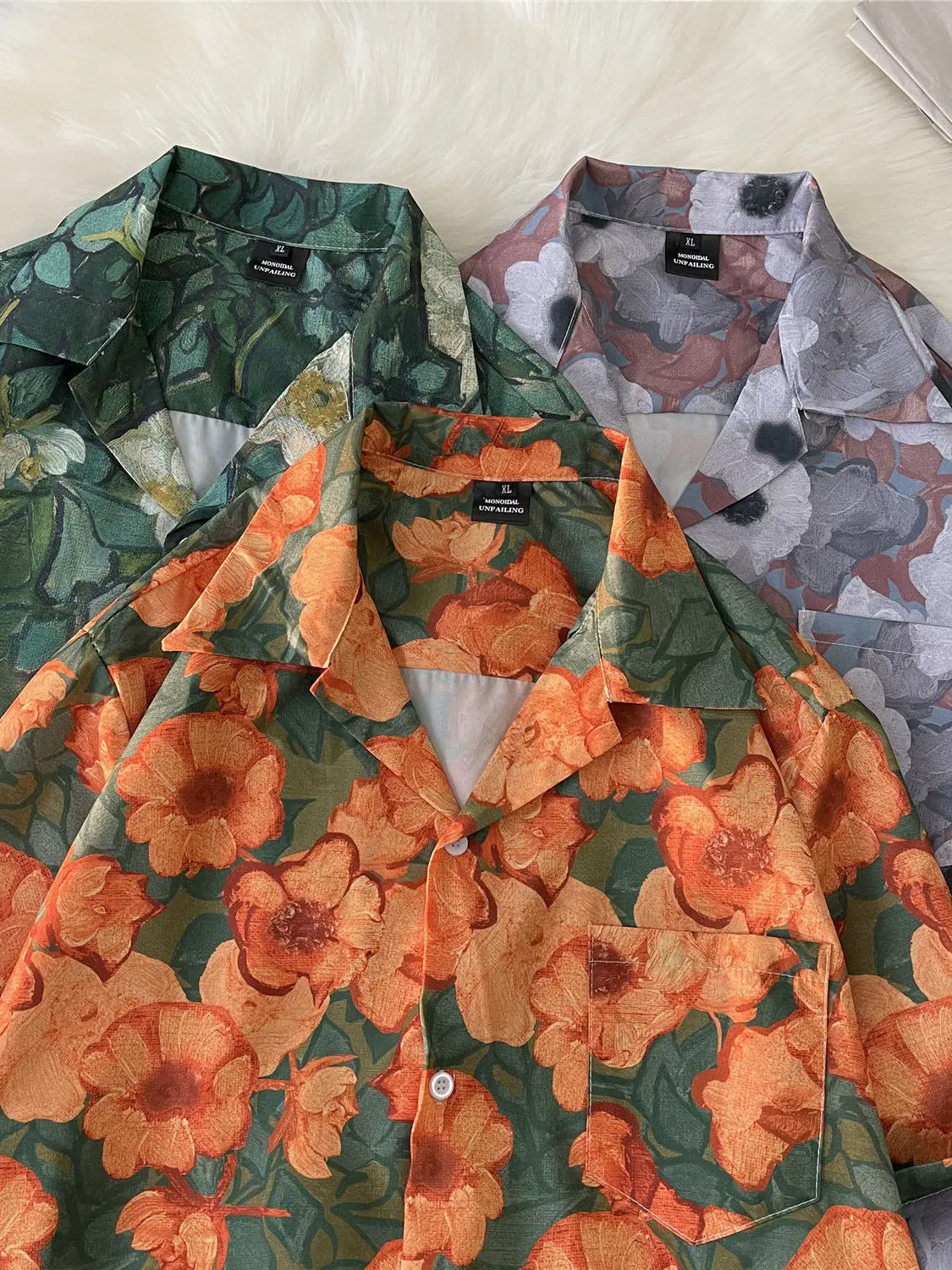 

Мужская модная рубашка свободного кроя с принтом, коротким рукавом, застежкой на пять пуговиц, из дышащего полиэстера, удобная для повседневной носки