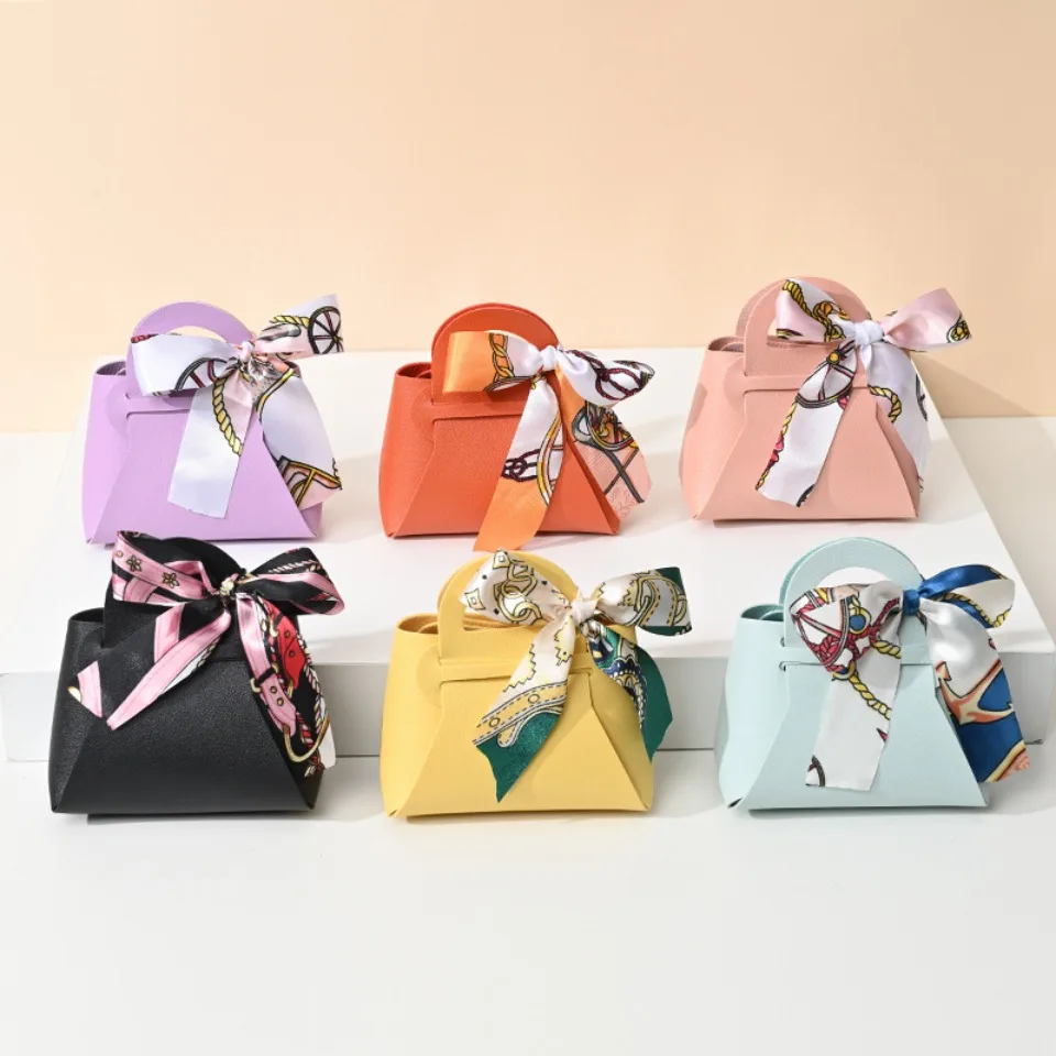 10/20/40 Stück verteilte Leder-Geschenktüten, Hochzeitsbevorzugungsbeutel für Gäste, Mini-Handtasche mit Band, Süßigkeiten-Verpackungsbox, Party-Dekoration – Detail 1