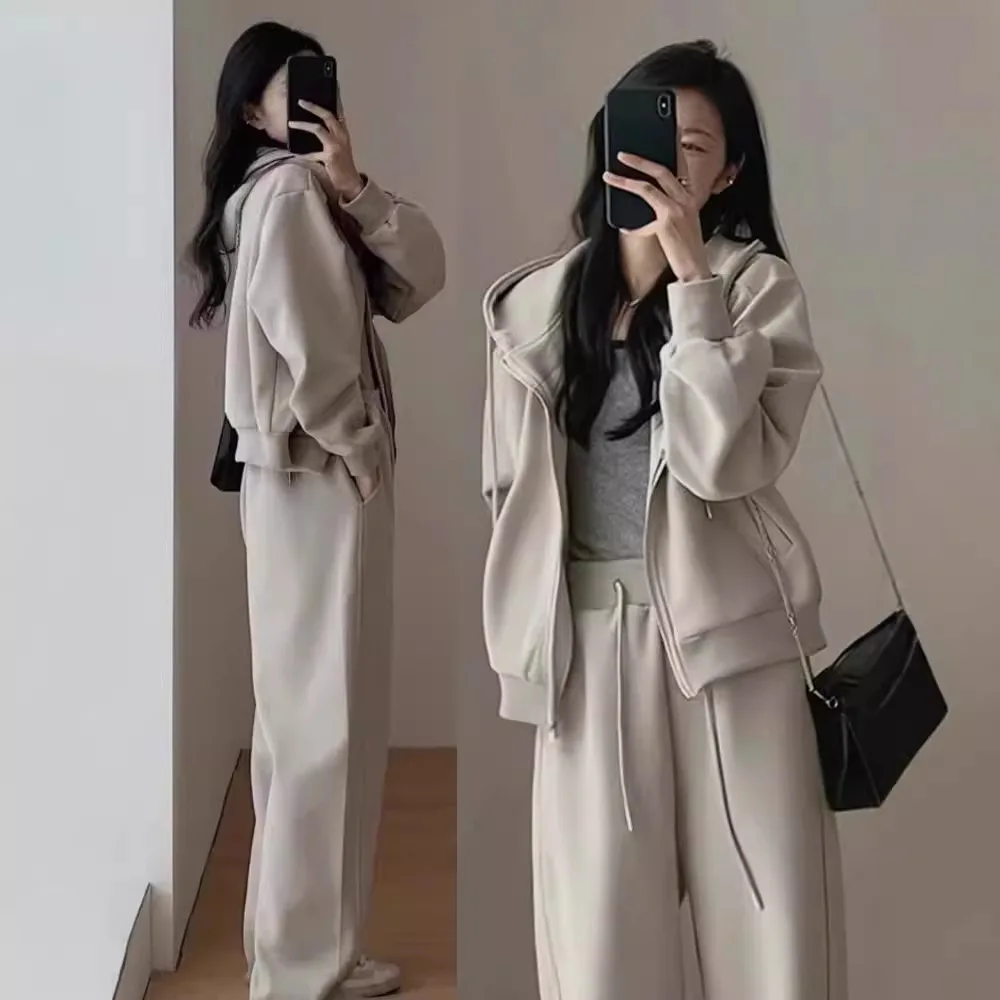 

Sports Women's Set Autumn and Winter Casual Hooded Top Fashionable Slimming and Age Reducing Wide Leg Pants Two-piece Set