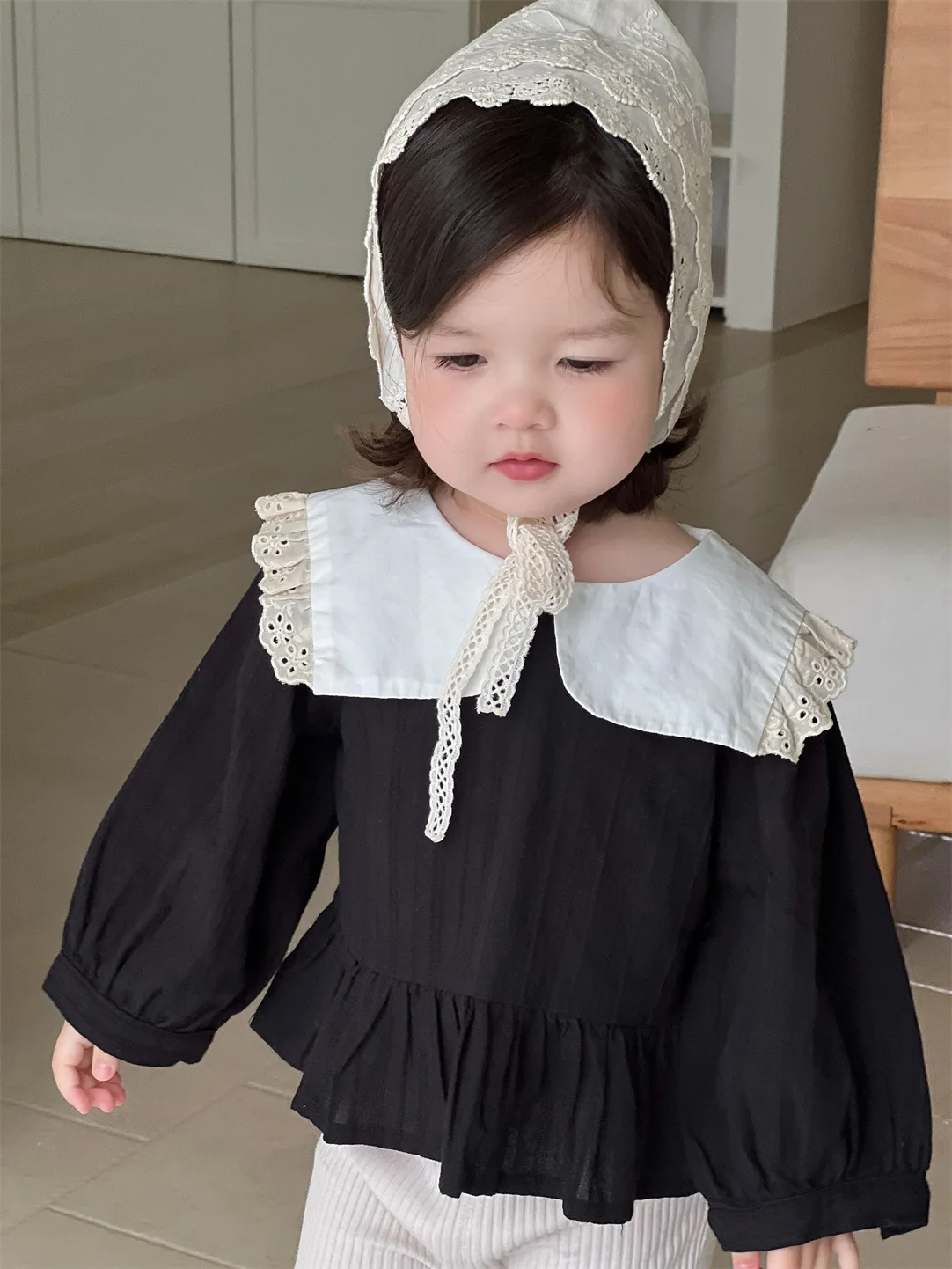 

Новинка весны 2024, рубашки с длинными рукавами и большими лацканами для маленьких девочек, детская свободная блузка с кружевным воротником, топы для младенцев, одежда для малышей