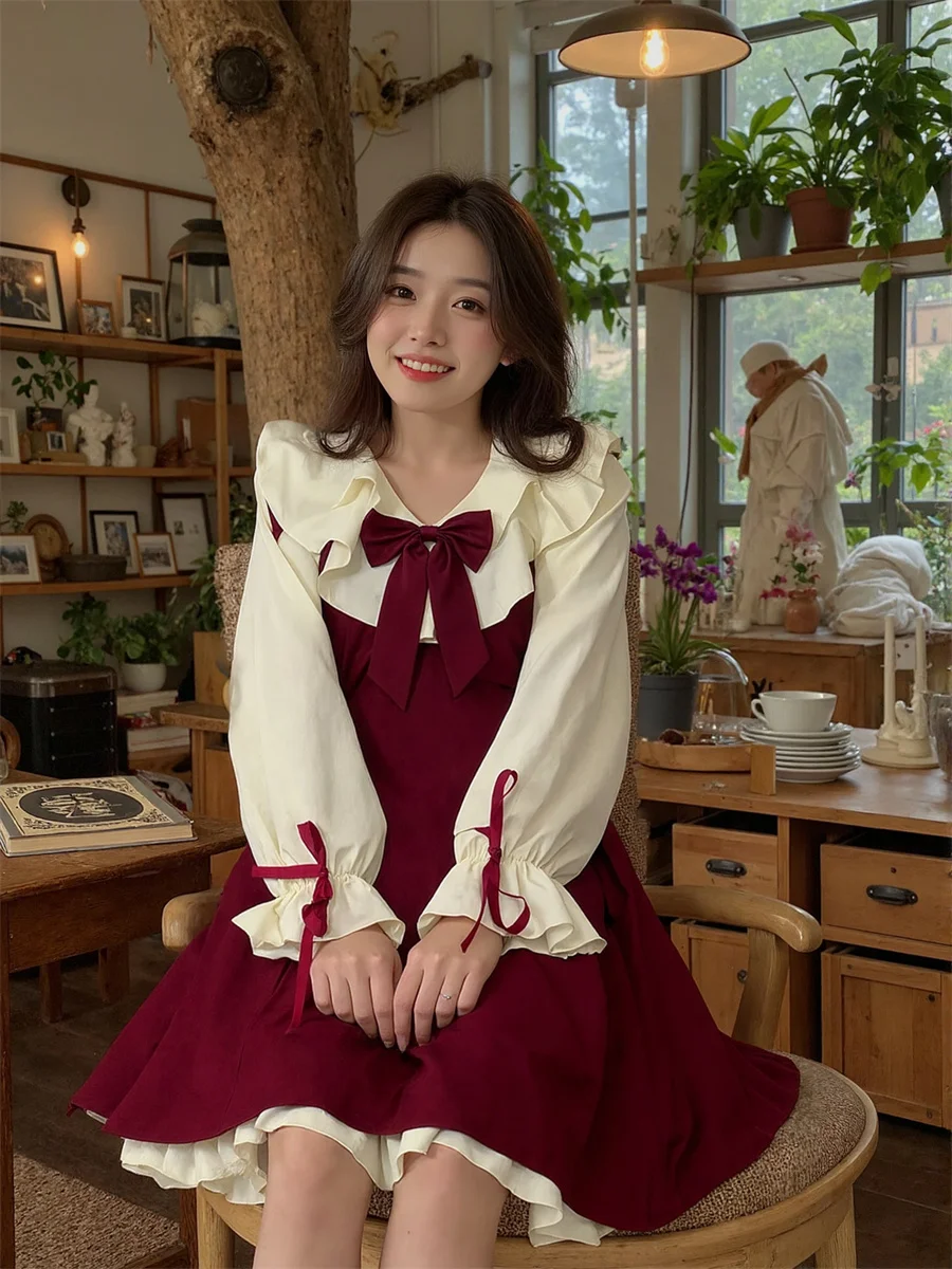 ชุดเดรสผู้หญิง ชุดราตรีทรงบอลกาวน์ ผูกโบว์ ดีไซน์อ่อนเยาว์ ผ้ากำมะหยี่ ช่วยให้ดูผอมเพรียว สายเดี่ยว ผ่าข้าง จับจีบ ผ้าเรียบเนียน ลายเกล็ดหิมะ นุ่มละมุน สำหรับงานเลี้ยง