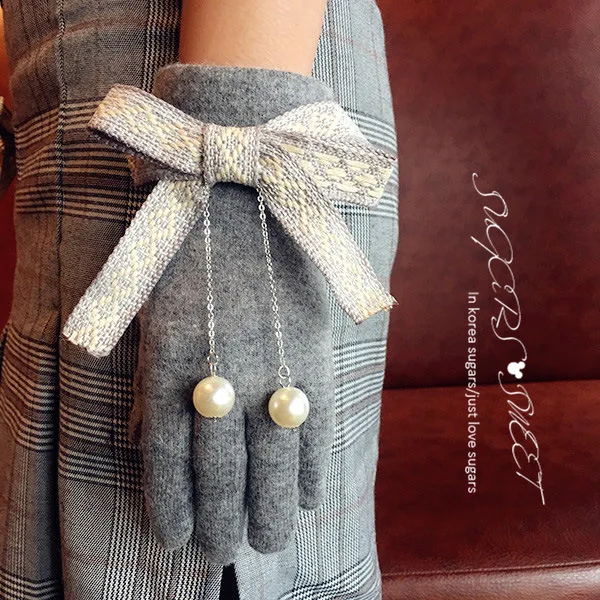 Women's Thicken Warm Velvet Lining Bow Pearl Woolen Gloves Female Winter Performance Party Driving Glove R2091
