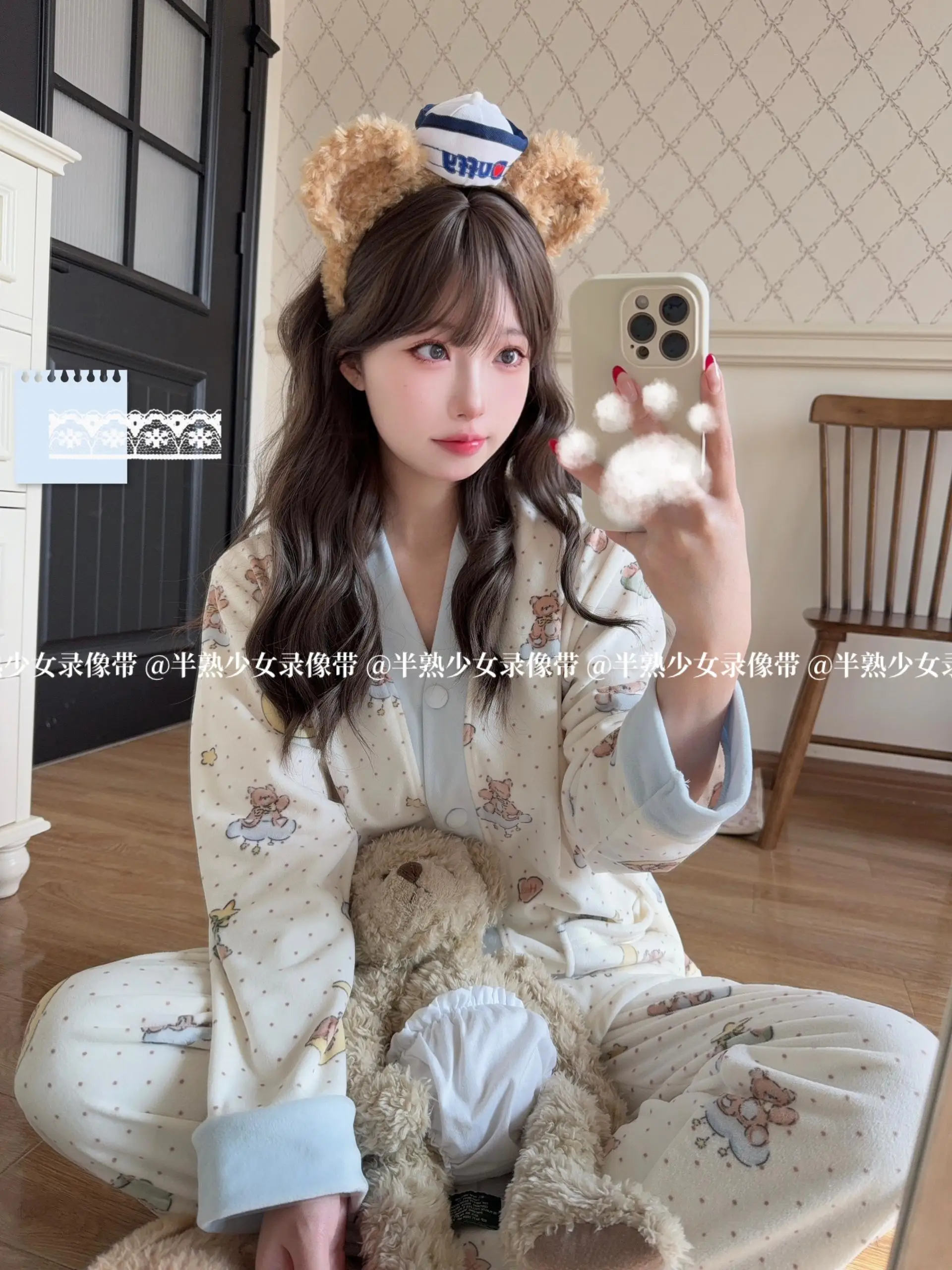 2025 Spring New Pajamas Women Island Velvet Cute Bear Printed Warm Polka Dot V Neck Single Breasted Long Sleeve Loungewear