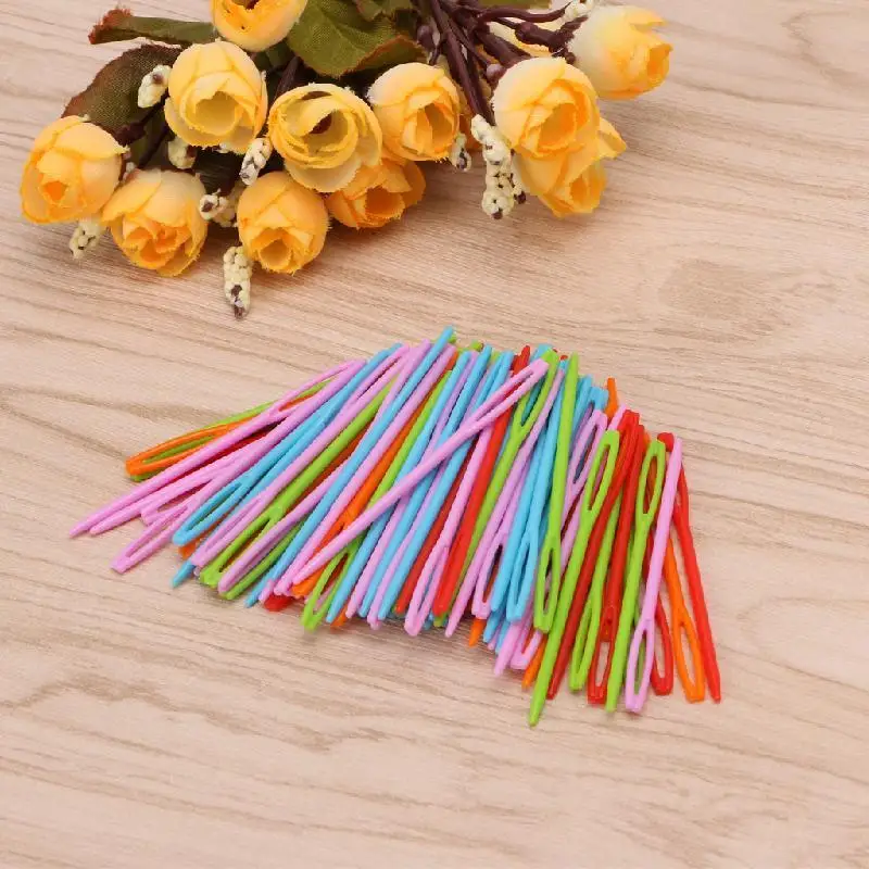 P0UE 100Pcs Children Colorful Plastic 7cm Needles Tapestry Binca Sewing Wool Yarn DIY