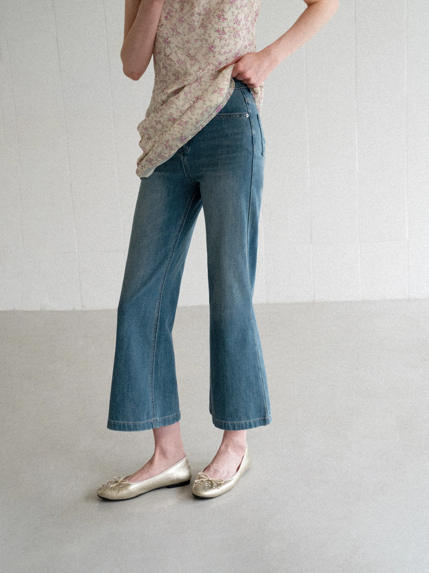 

High Waist Bell Bottom Embroidered Design Women's Jeans Stretchy Comfortable Breathable Summer Commute Nine Points Pants
