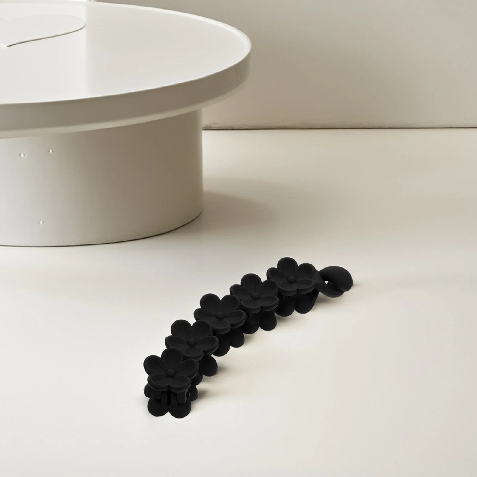 مشبك شعر أنيق على شكل زهرة بتصميم مضاد للانزلاق للنساء والفتيات، إكسسوار زهور لطيف لضفائر ذيل الحصان والأعلى