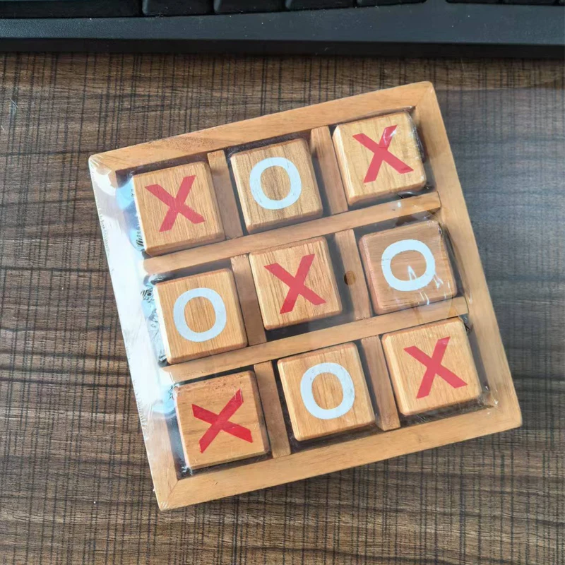 Houten Tic Tac Toe Strategisch bordspel Brain Teasers Leuke logische uitdagingen Familiereiscadeaus voor kinderen, tieners, volwassenen