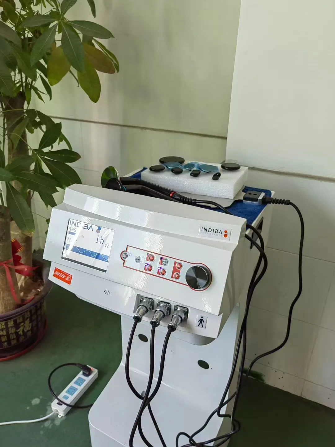 Hot Selling 448kHz Body Management Equipment System CET RET Intelligent Heat Exchanger for Body Therapy, Shaping and Beauty Salo view 4