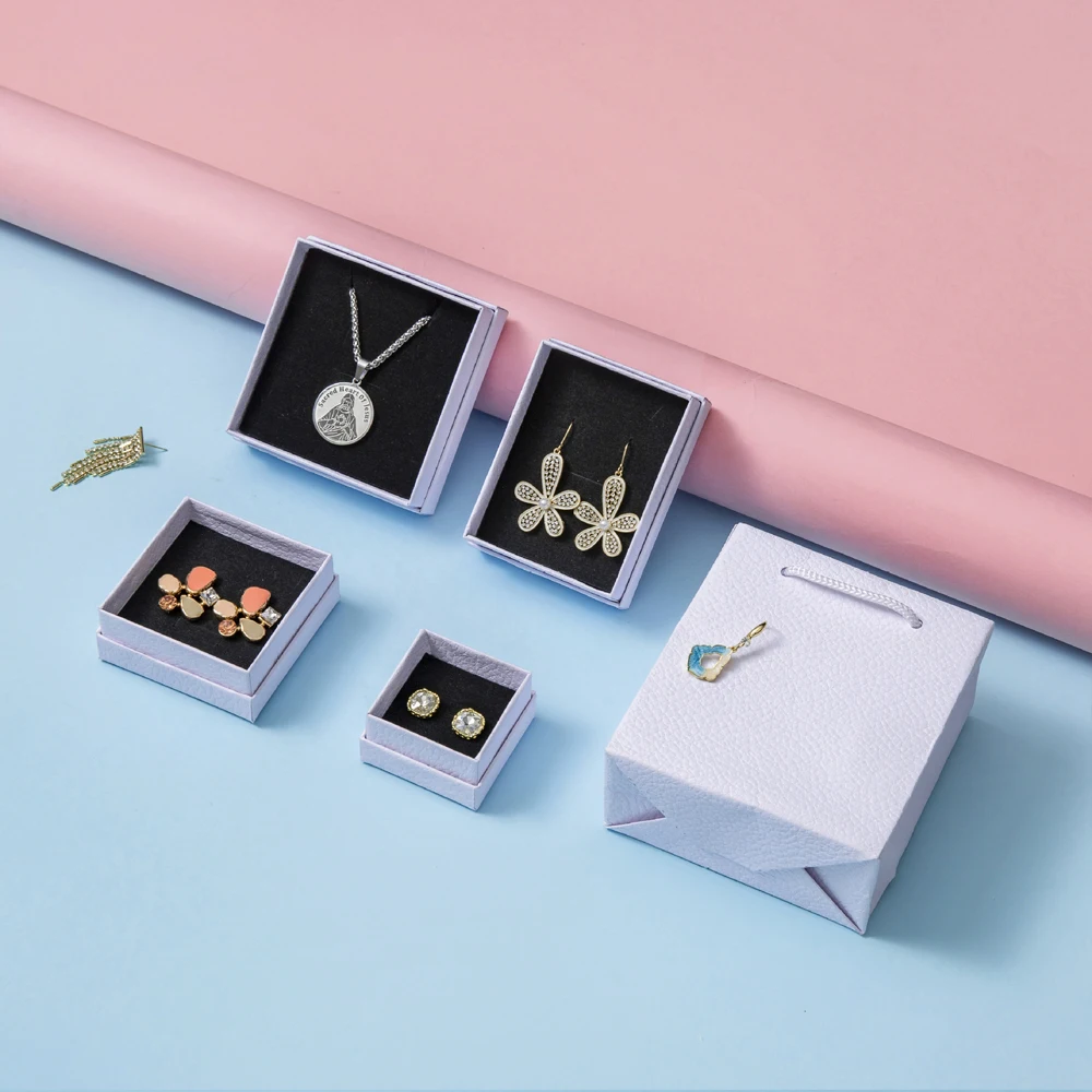 24pcs White Litchi Stria Jewelry Box with Black Sponge Soap Paper Cardboard Packaging Case Ring Earring Pendant Storage Display