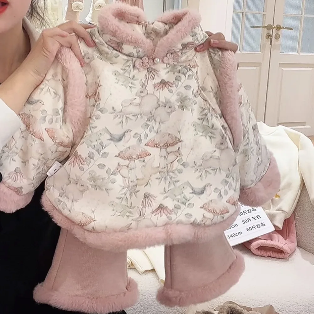 

Детская одежда в западном стиле с флисом, праздничный наряд для девочки на первый день рождения, новогодний комплект Ханьфу из двух предметов.